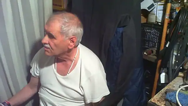 nonnomaturobisex Live XXX-chat