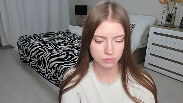 Erica_Kiss Live XXX-Chat