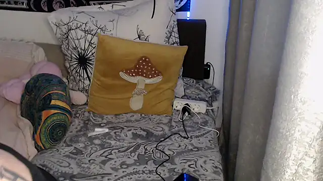 Chat +18 de AlienforTwenty ao vivo