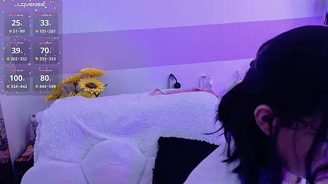 Catwhite_ লাইভ XXX চ্যাট