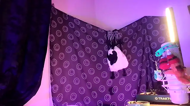 Guyst049 网络视讯表演