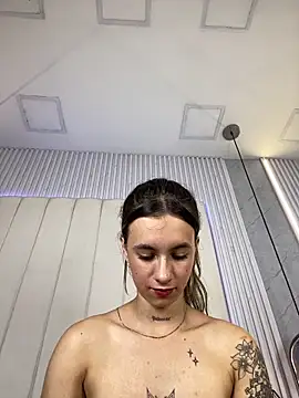 دردشة JuliaColemann الجنسية المباشرة