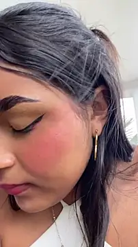 Pertunjukan Kamera Web Mariangel_11
