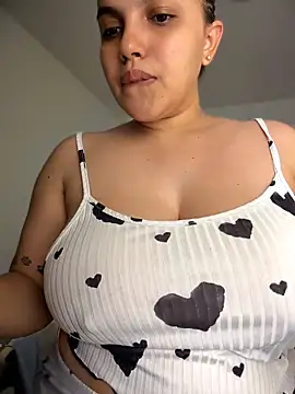 Colibri_xxx élő XXX-chatje