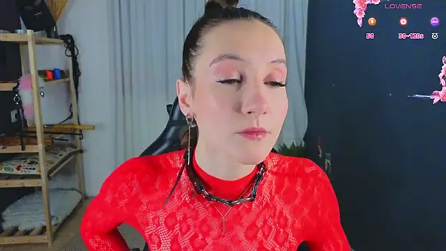 laracroftmansion's Webcam Show