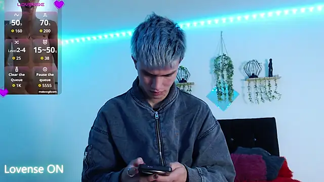 Онлайн чат XXX nicktorn
