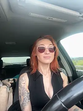 XXX chat uživo modela ThornsandHoney