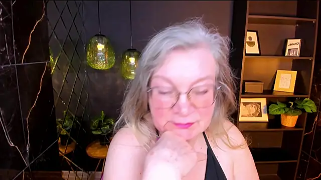 NataliMellow's Live XXX Chat
