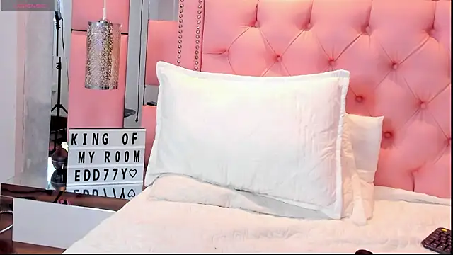 LeilaScottn Live XXX chat