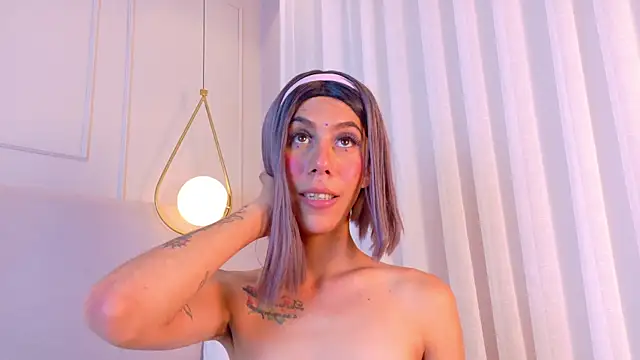 ZoeyPetit's Webcam Show