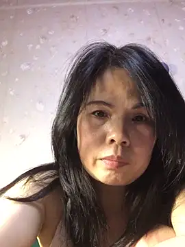 nidejiejie 在線直播表演