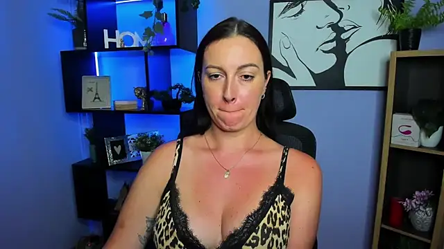 FUN_AMI Chat XXX in diretta