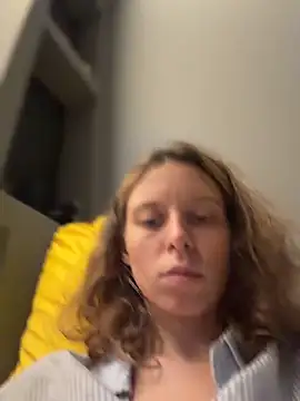 Chat +18 de RinaMood ao vivo