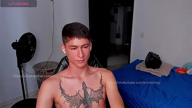 Chatroom XXX en direct de JhonLeving