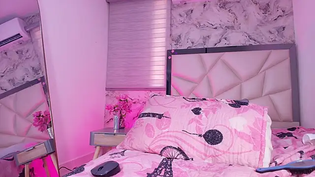lili_jhonson webkamerás műsora