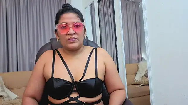 Jesika_Jones' Webcam Show