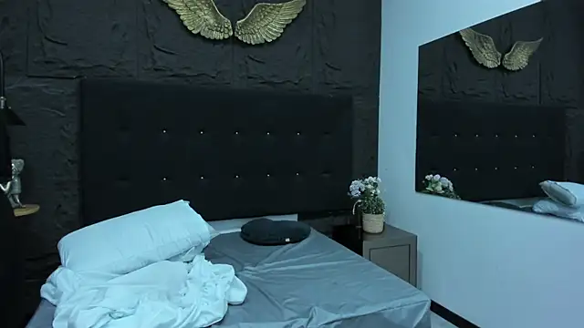 MillaGrey webcam show