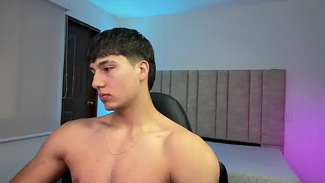 Chat XXX en directo de CHRIS_MORGAN1