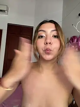 Bonni_lohan Show in webcam
