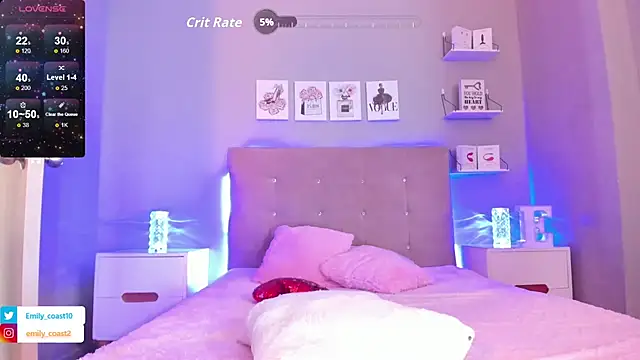 EmilyCoast-1's Live XXX Chat