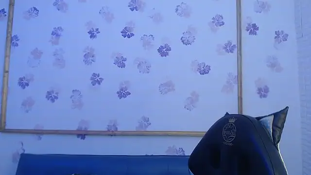 XXX chat uživo modela Karol_prescot