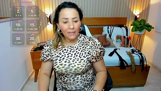 Czat XXX na żywo – luciana_ballesteros_
