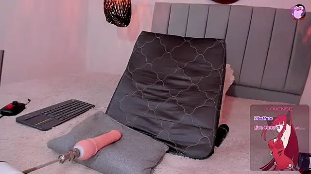 luna_lobooo's Live XXX Chat