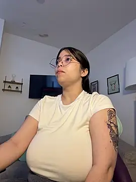 tati_reyess élő XXX-chatje