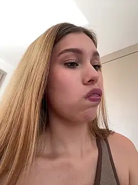 Show modela Nikii__ na web-kameri