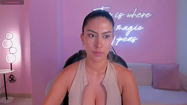 Živý XXX chat ArianaDumont