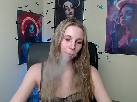 StrangerGi Adlı Modelin Canlı XXX Sohbeti