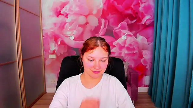 AngelinaLow's Live XXX Chat