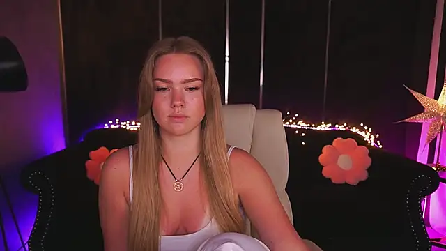 دردشة CelesteNoir الجنسية المباشرة