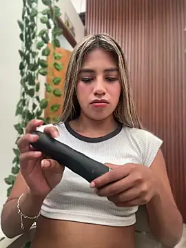 Kimmiebellarie Chat XXX in diretta