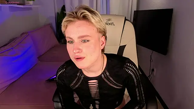 cumboydoll Webcam-Show