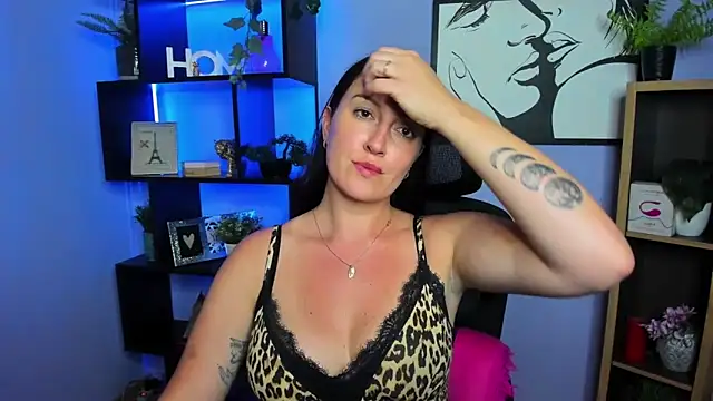 FUN_AMI Adlı Modelin Canlı XXX Sohbeti
