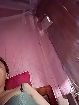 llomayy-love's Live XXX Chat