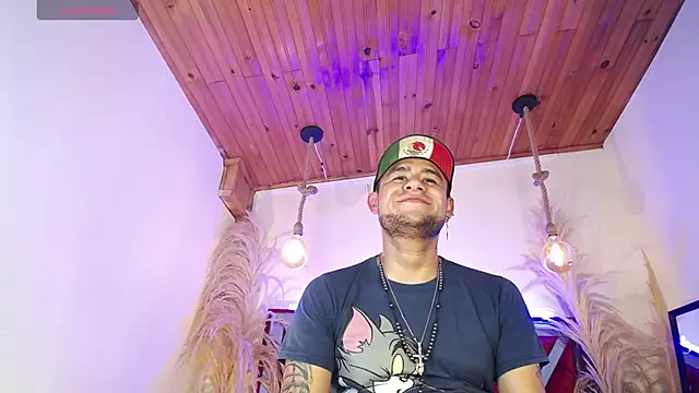 XXX chat uživo modela Nickk_21_