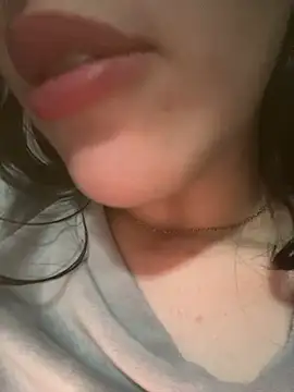 XXX chat uživo modela Mimisixo