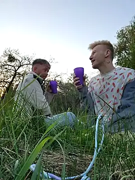 Вебкам-шоу Vuitton