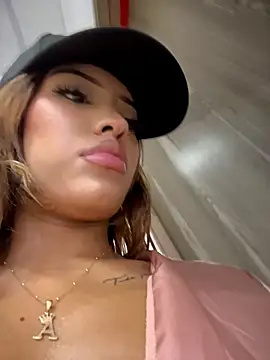 MystiqueXXX – Live XXX-chat