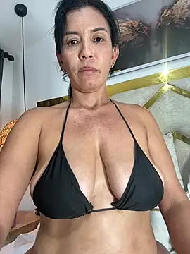 Chat XXX en directo de Angel_Perv