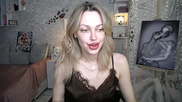 NickyAdamidi's Live XXX Chat