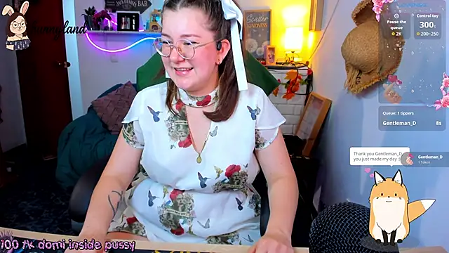 HunnyyLove Chat XXX live