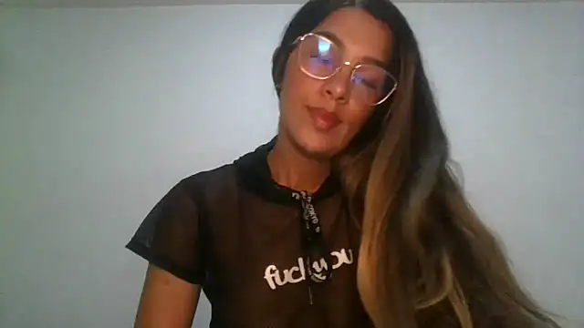 Chat XXX en directo de Juanabrunette7