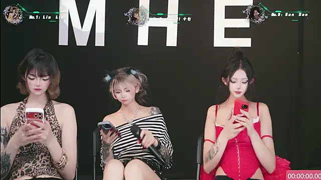 MHe-002 webcam show