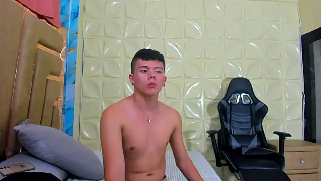 Show modela carlos_vegaa na web-kameri