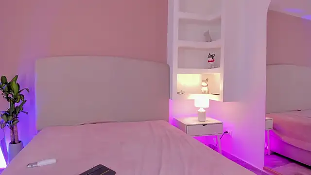 nathalynbarnes' Webcam Show