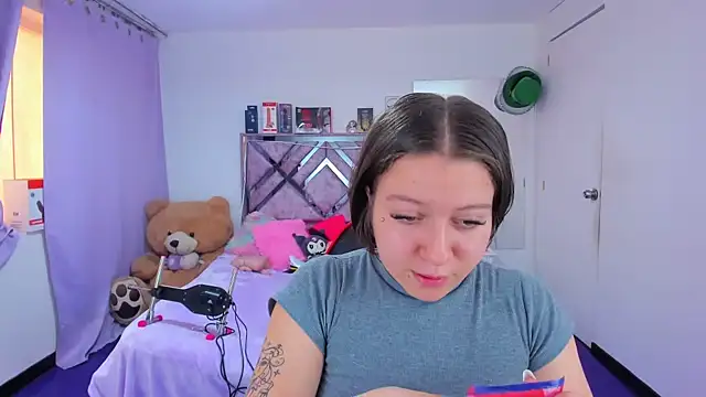 Chat +18 de Luna_Analya ao vivo
