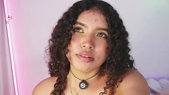 EloiseSweetxx's Live XXX Chat